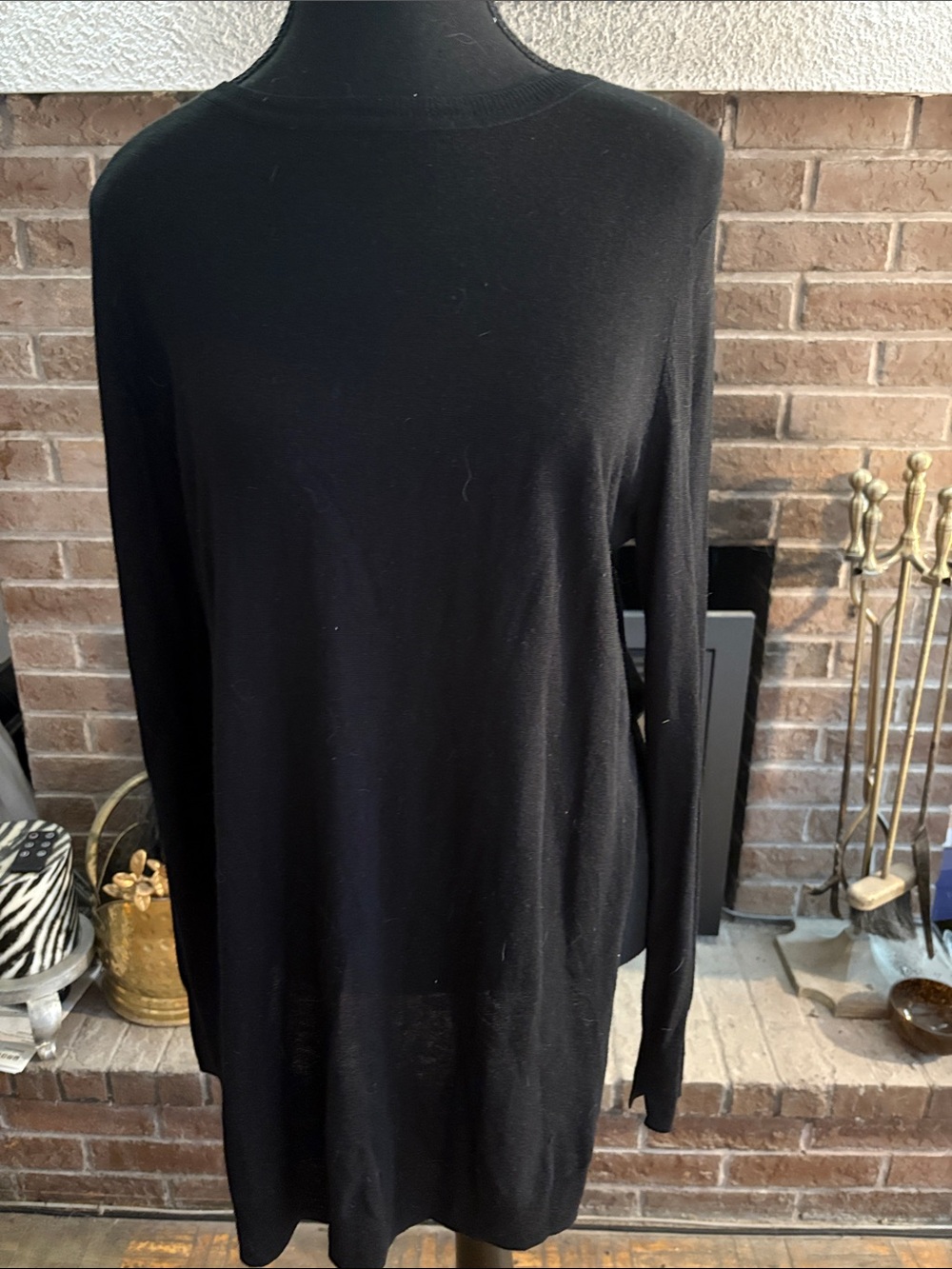 Zara Black Long Sleeve Crew Neck Sweater
